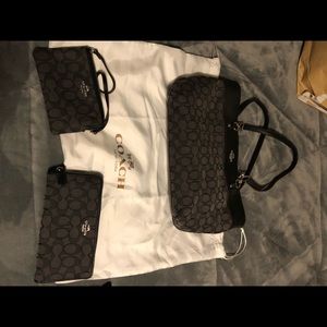 Coach purse,wallet and wristlet